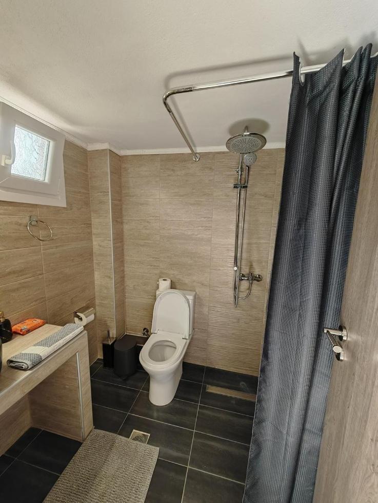 Hotel Valerios Kриопиги Екстериор снимка